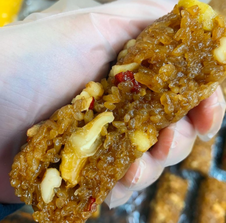 바쁜 아침 든든하게 챙기는 종로전통떡집 국산찹쌀 견과류 듬뿍 약밥 1.5kg 추석 선물