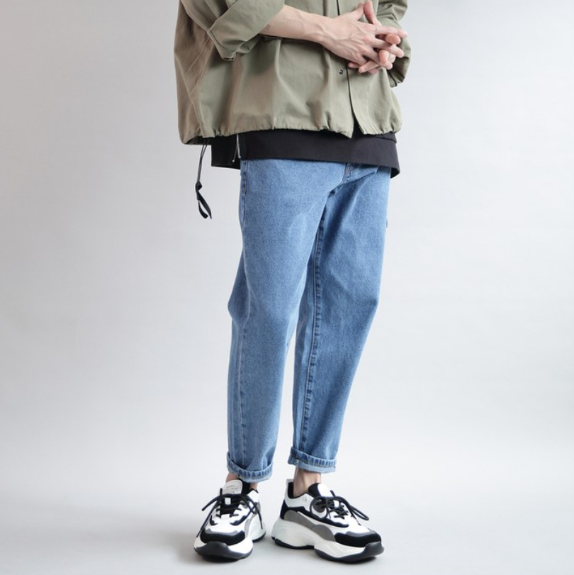 편안한 데일리핏 남성용 베이직 9부 테이퍼드 진 제품 이미지